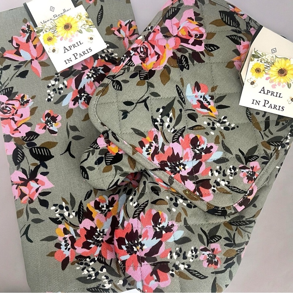 Vera Bradley Dish Towel Set + Pot Holder Set of 4 Rosy Outlook NWT $50